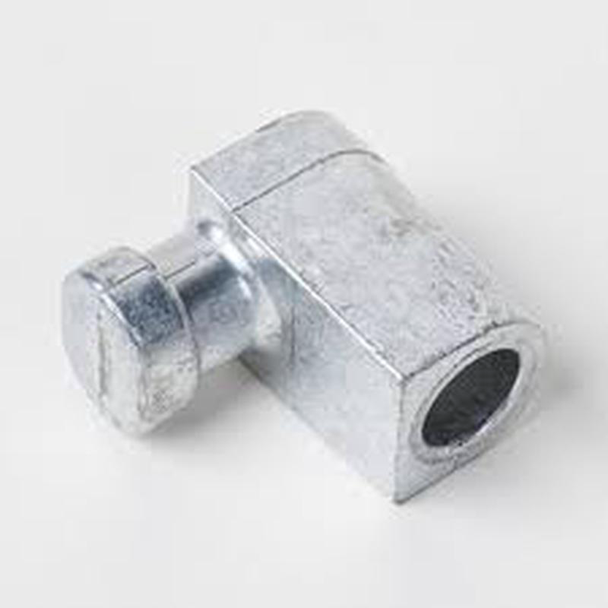 John Deere 8211 Lift Link 8211 M152770 (Clearance)