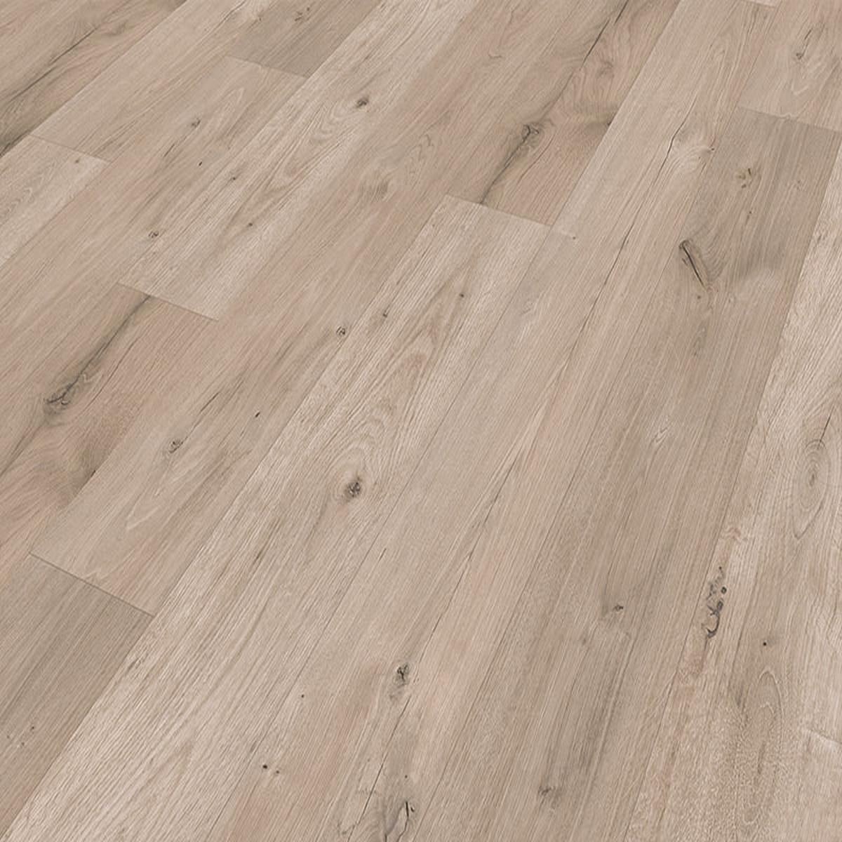 8Mm Living 4V Madera Oak - 24M2 Pk - Ac4 - Eg Surface Finish - 8 X 193 X 1383Mm