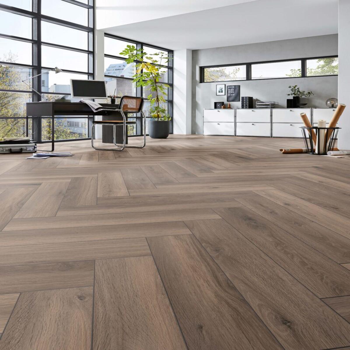 8Mm Herringbone 4V Ferrara Oak - 1238M2 Pk - Ac4 - Er Surface Finish - Lefts Rights - 8 X 133 X 665Mm
