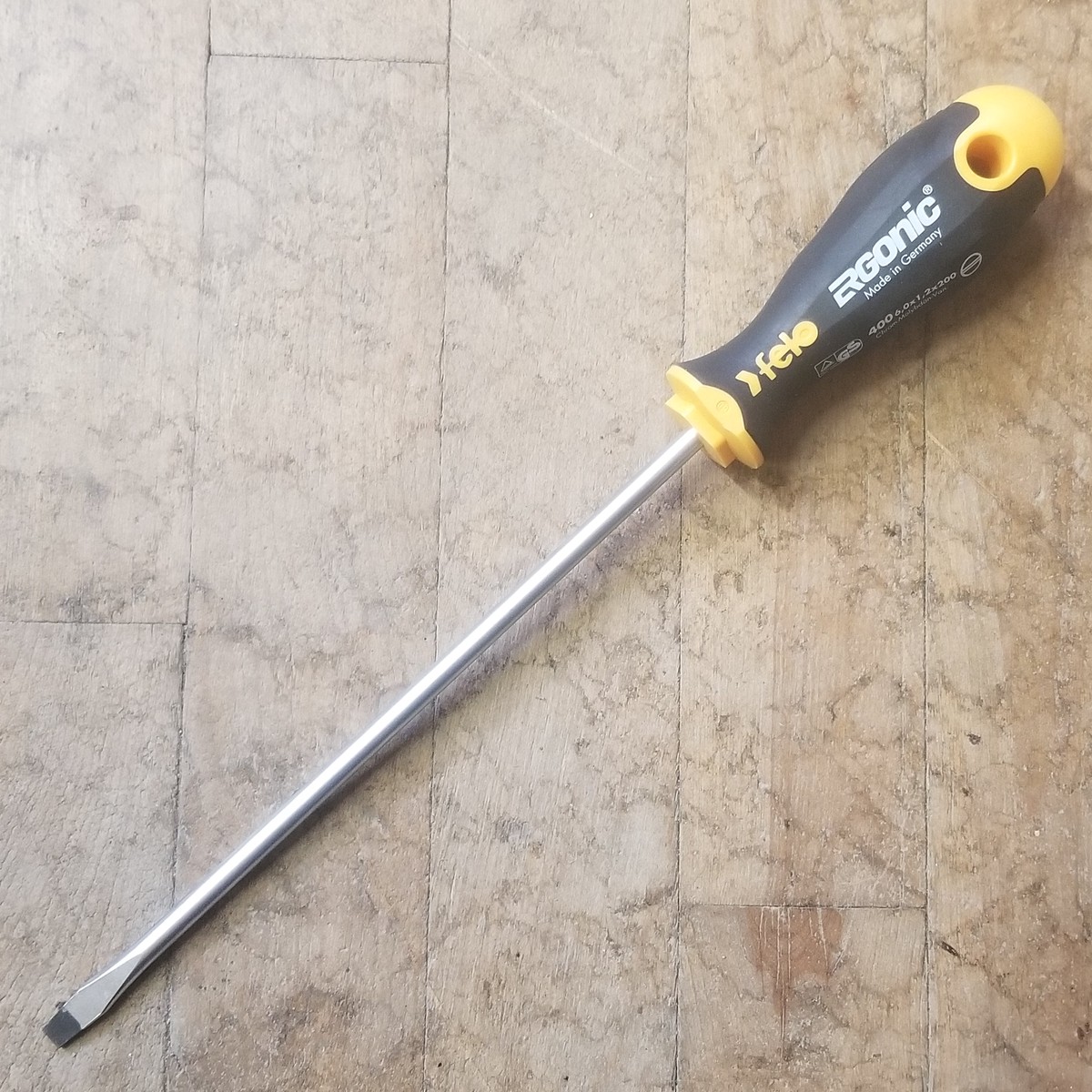 Felo Ergonic 14 x 7 34 Slotted Screwdriver (57593)