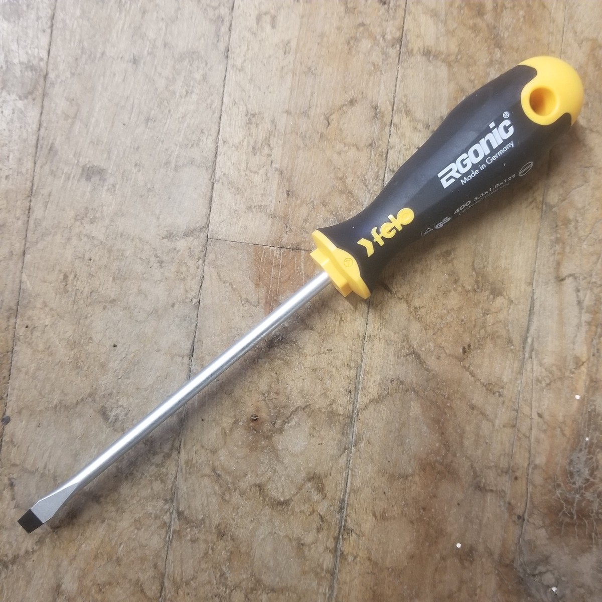 Felo Ergonic 732 x 4 78 Slotted Screwdriver (53621)